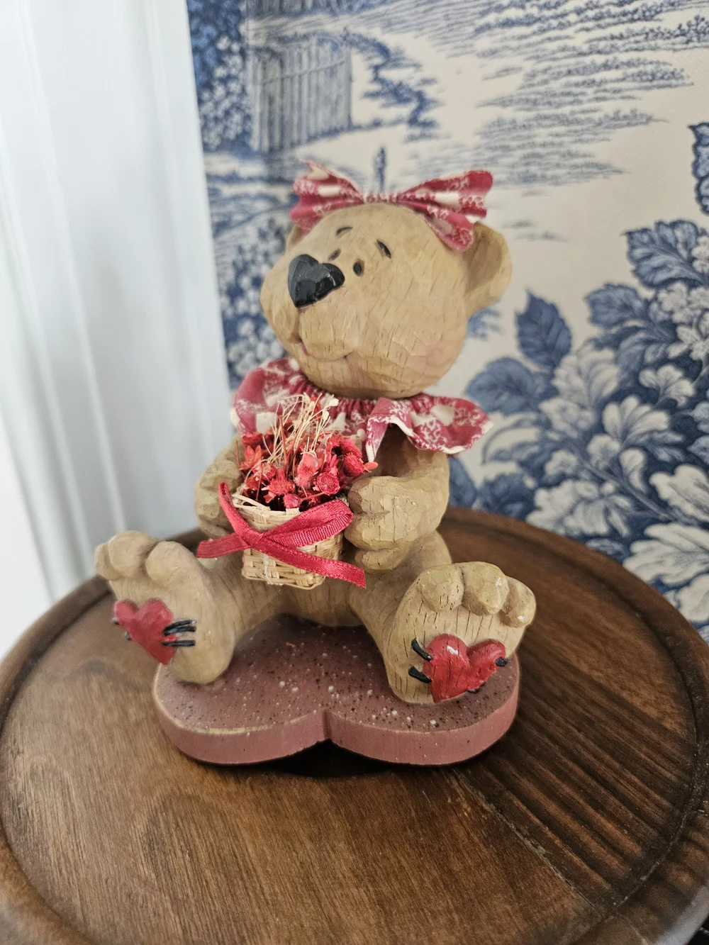 N/A charming bear